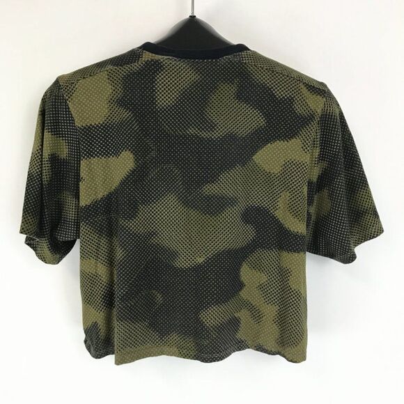 Columbia Park Box Tee Women's Size Medium Cropped Camo Crew Neck Organic Cotton - Picture 4 of 9
